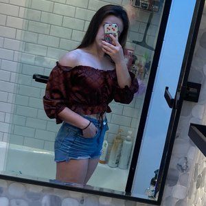 Small Forever 21 Off shoulder crop shirt